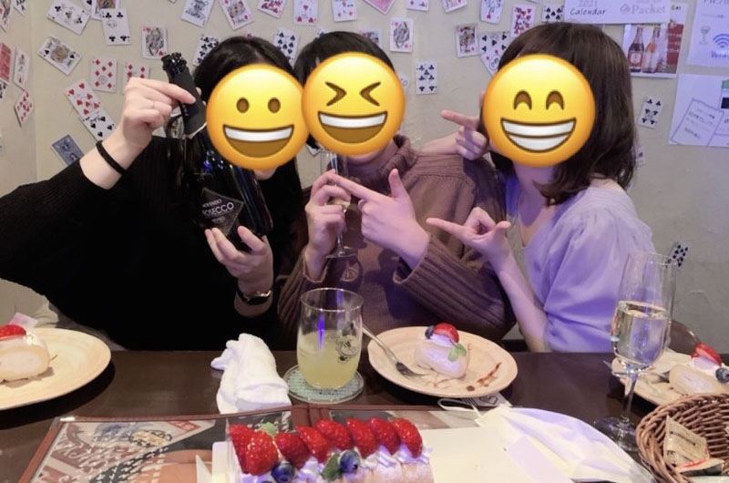 サプライズプランでお祝いする様子